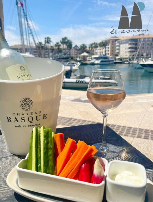 L&#8217;Évasion, Restaurant et Bar lounge sur le port de Fréjus